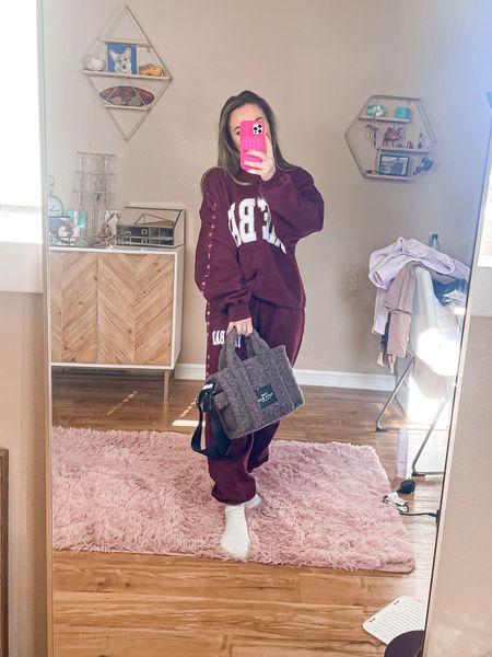 The Bar sweat set 

Wearing a large sweatshirt and small sweatpants 

Small Marc Jacobs teddy tote 

#LTKstyletip #LTKMostLoved