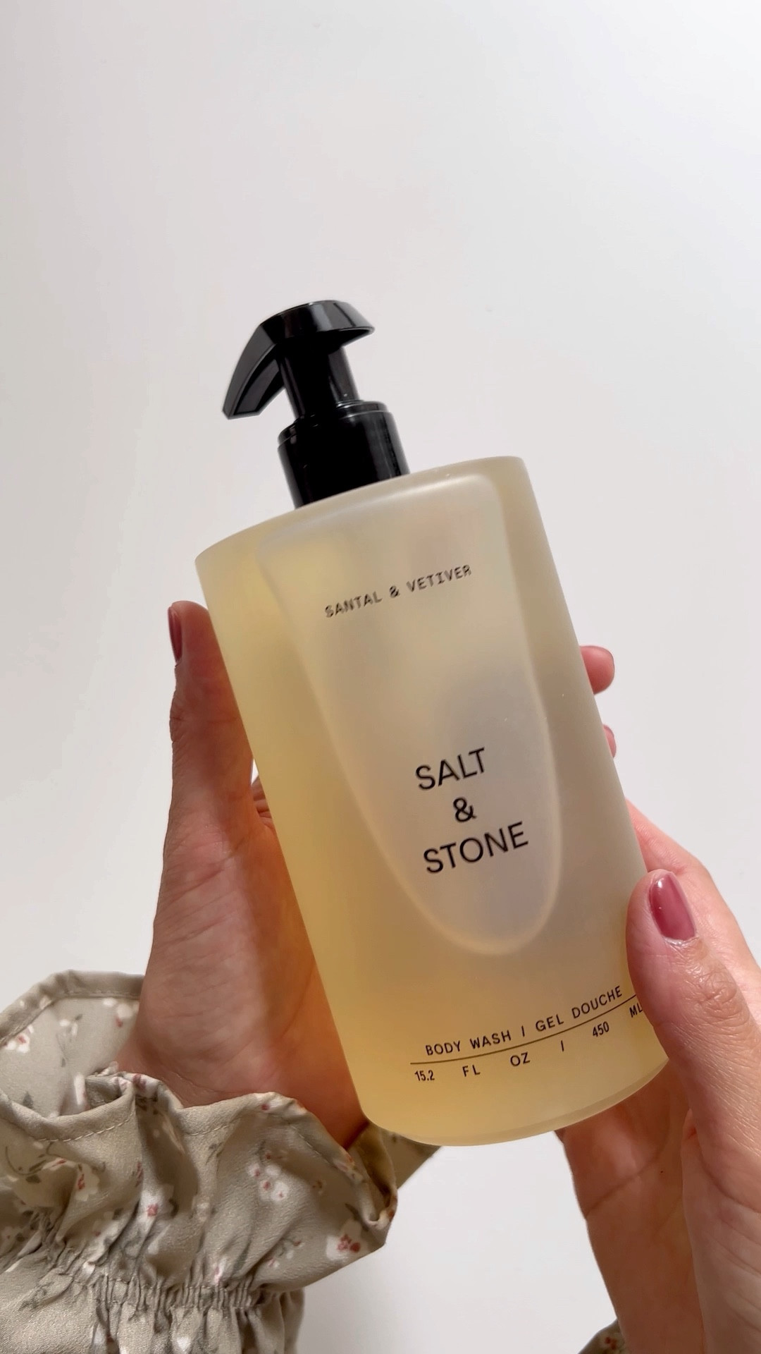 Don’t sleep on this amazing body wash! It honestly smells so good and it has a great lather to it. The fragrance is a perfect balance of sandalwood and vetiver. Pick this up at Sephora along with the hand cream. You won’t regret it! 


Clean beauty 
Salt and stone 
Clean skincare 
Body care 
Clean cleanser 
Santal and vetiver 
Bathroom accents 
Luxury bath 

#LTKVideo #LTKBeauty #LTKFindsUnder50