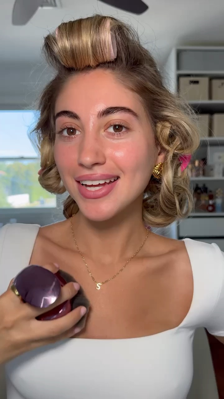 turning myself into Sabrina Carpenter at the VMAs 🩵✨

#LTKStyleTip #LTKBeauty #LTKVideo