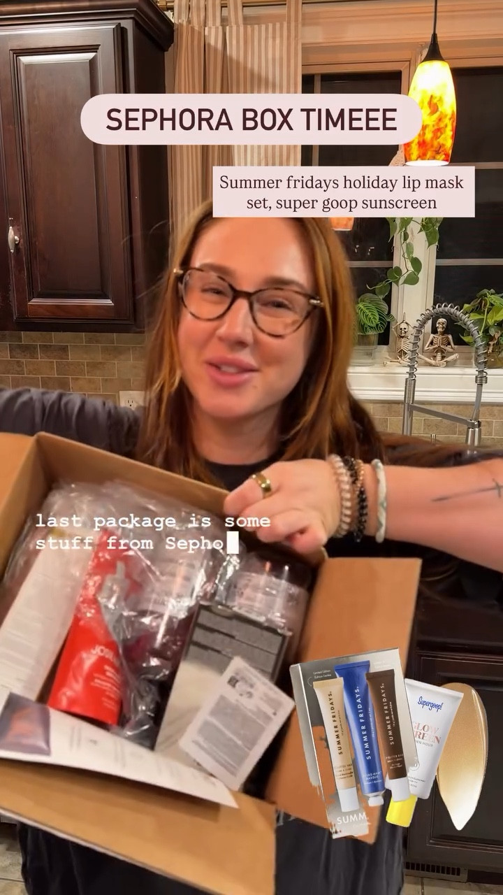 My recent Sephora haul! Grabbed a summer fridays holiday kit, more shampoo, super goop, and CHERRY PERFUME (my most recent obsession). Tom ford cherry and phlur cherry stem 👏🏼 🍒 

#LTKFindsUnder100 #LTKStyleTip #LTKBeauty