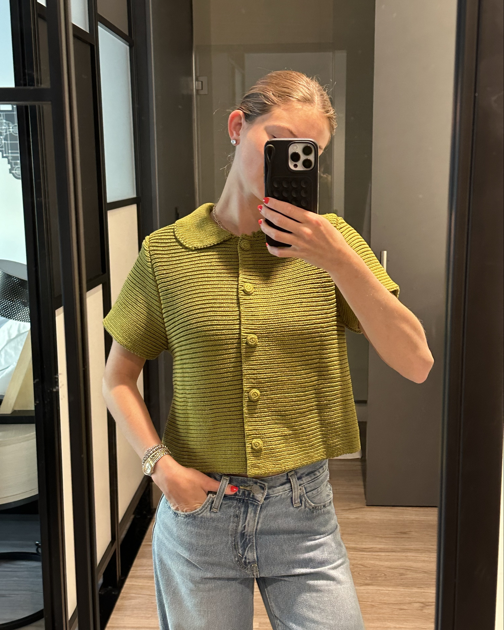 Sweater is Zara! Wearing Small! 
Jeans are Levi’s, wearing 25x31L

#LTKSeasonal #LTKTravel #LTKWorkwear