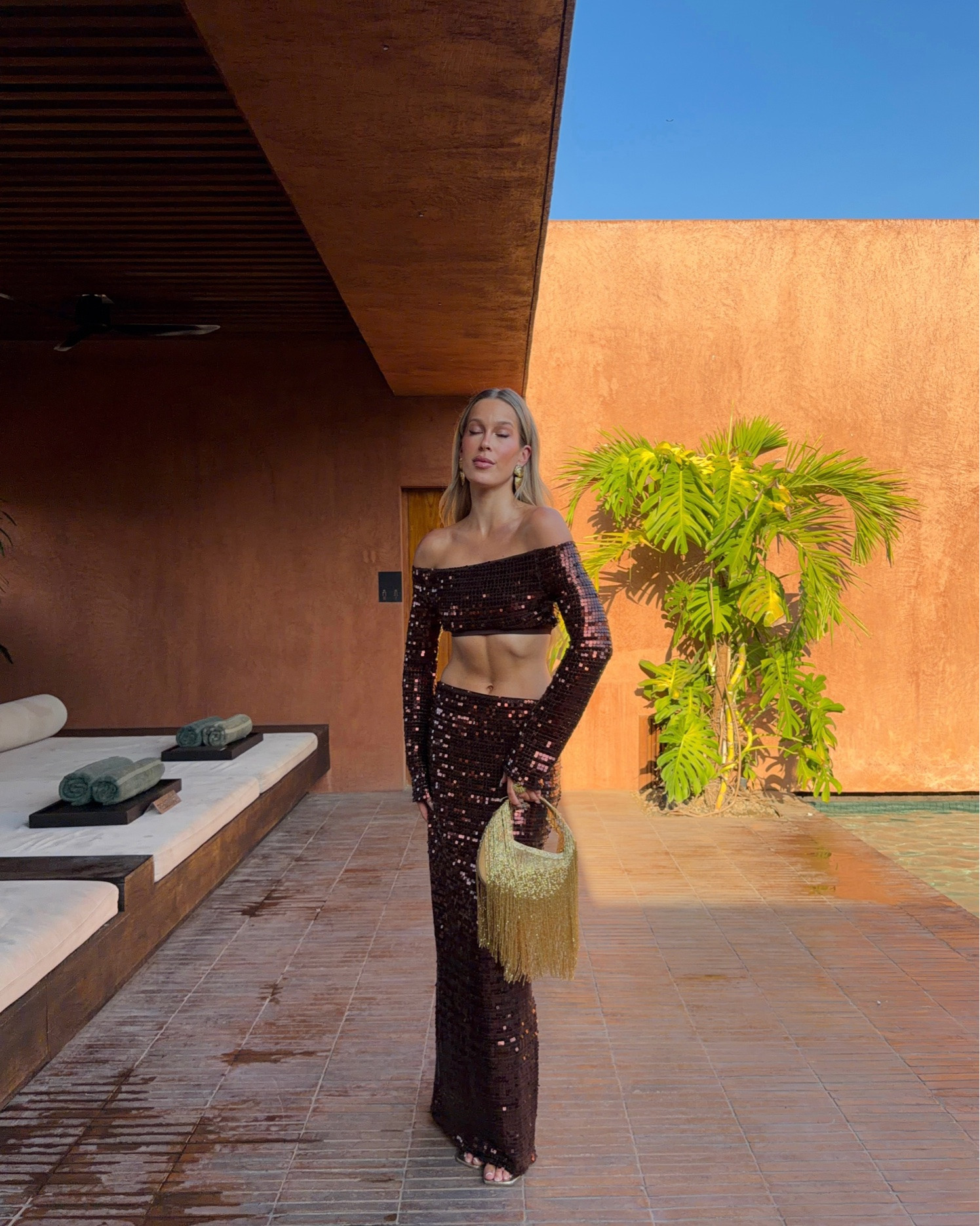 cocktail hour 🪩

#LTKtravel #LTKpartywear #LTKdresses