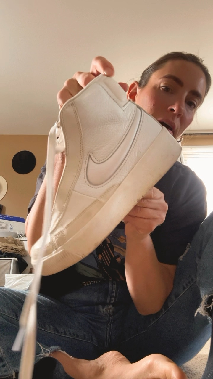 Spring Kicks 
.
It’s an errand day for me, and Midwest spring means it’s pretty cold out there. I want to be comfortable, so along with my favorite cropped jeans, I’m wearing taller socks, and my leather high tops. The perfect combo to look and feel amazing! 

#LTKshoecrush #LTKstyletip #LTKSeasonal