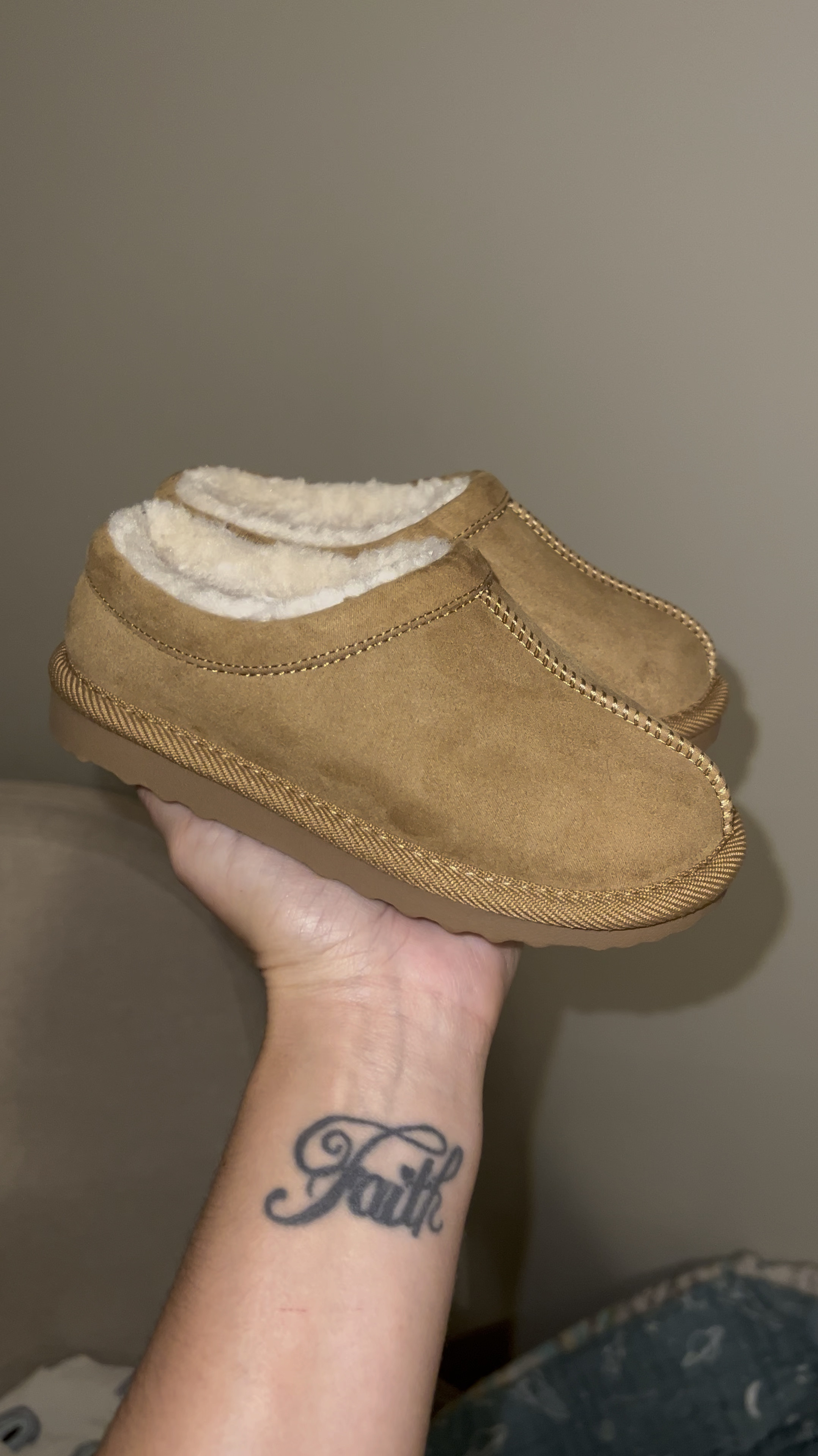 My favorite kid ugg dupes! I buy these every year! They sell out quick! 


Uggs, cat & Jack, kids Uggs, kids slippers 

#LTKBaby #LTKKids #LTKBacktoSchool