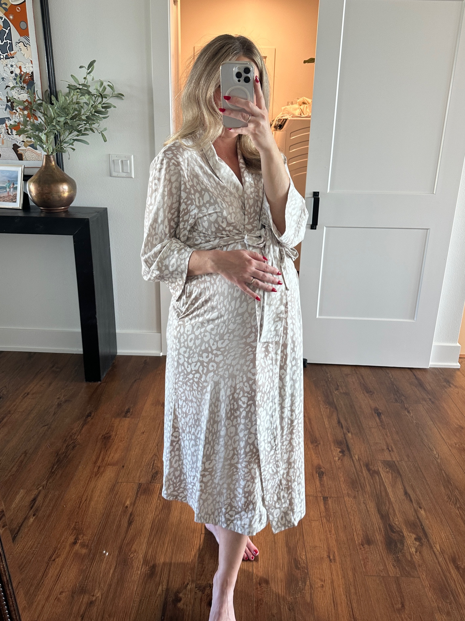 The best hospital robe! Incredibly soft and love the length + sleeve length (I’m not a huge fan when robes have the giant kimono sleeves). I bought for the hospital but have been breaking it in at home! Great for breast feeding. 



#LTKBaby #LTKBump