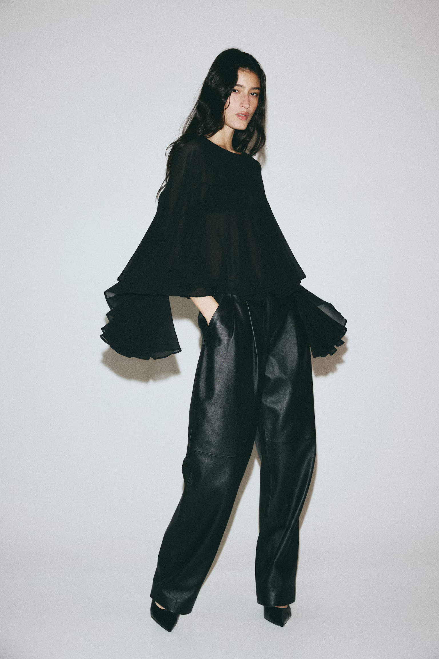 FLOUNCED BLOUSE | H&M (US + CA)