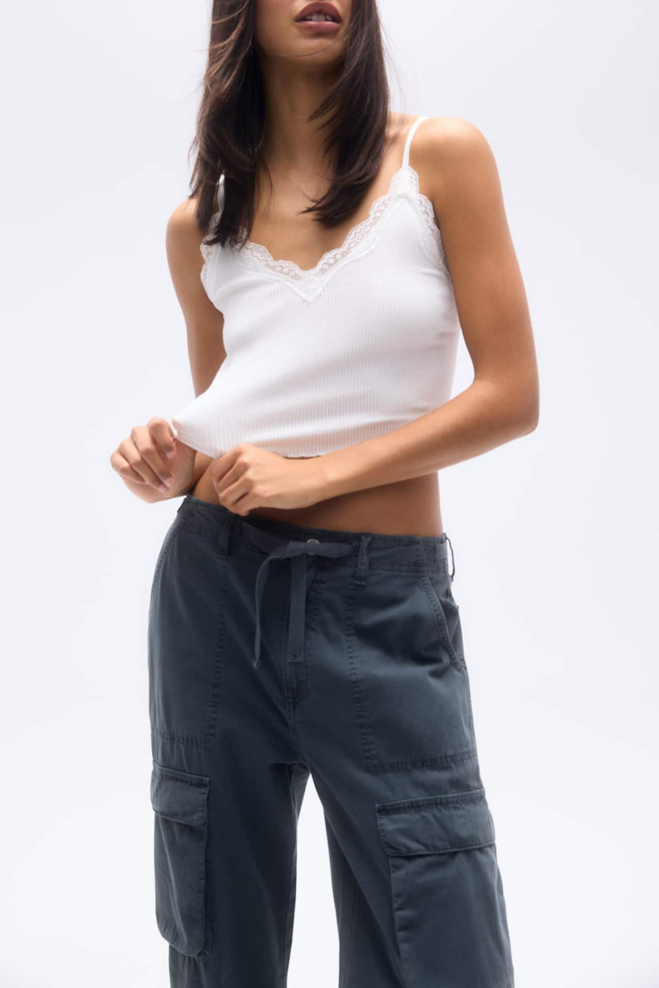 Cargo trousers with adjustable cuffs | PULL and BEAR UK