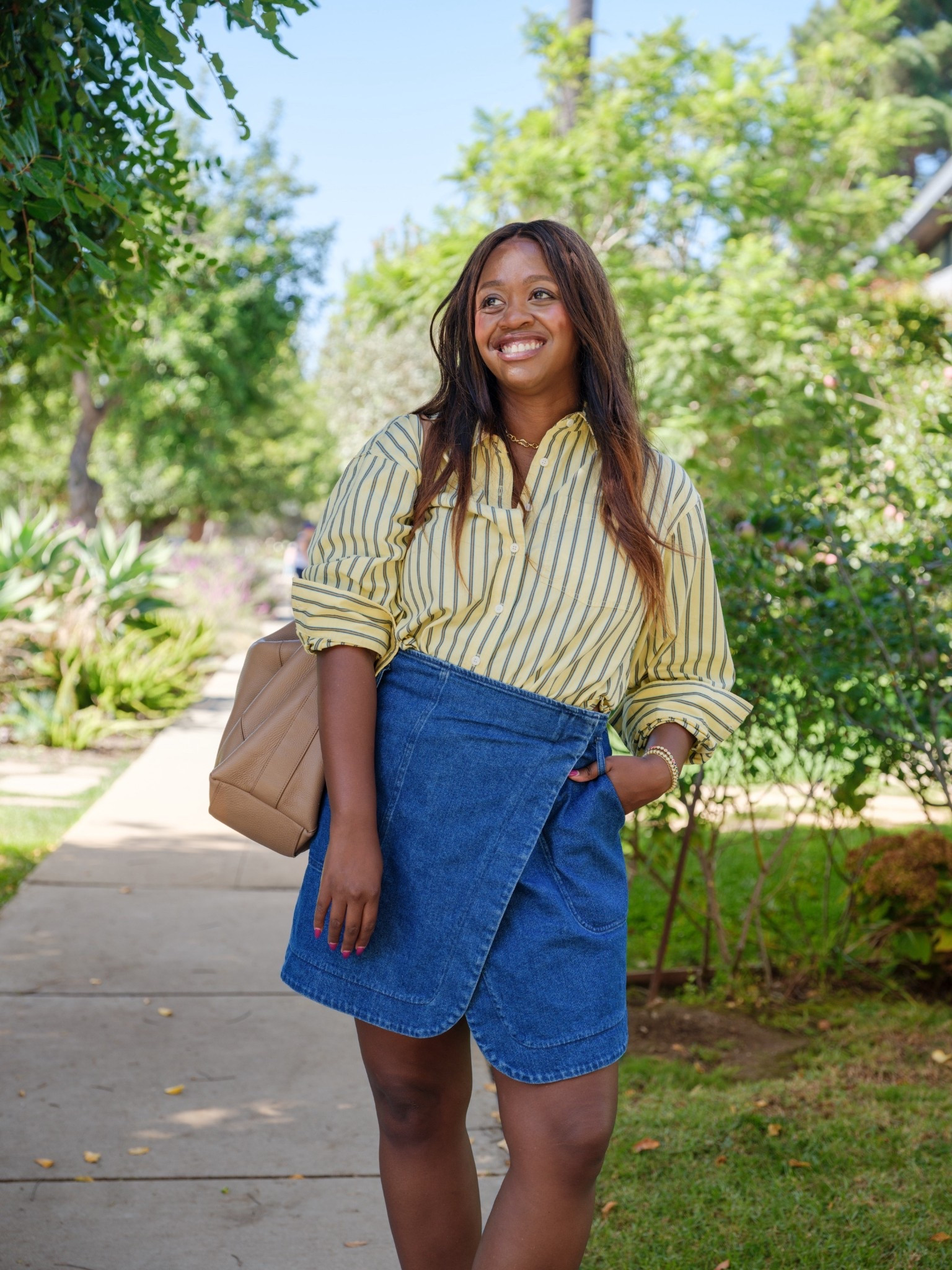 My favorite button up shirt of the season!

#LTKMidsize #LTKStyleTip #LTKFindsUnder100