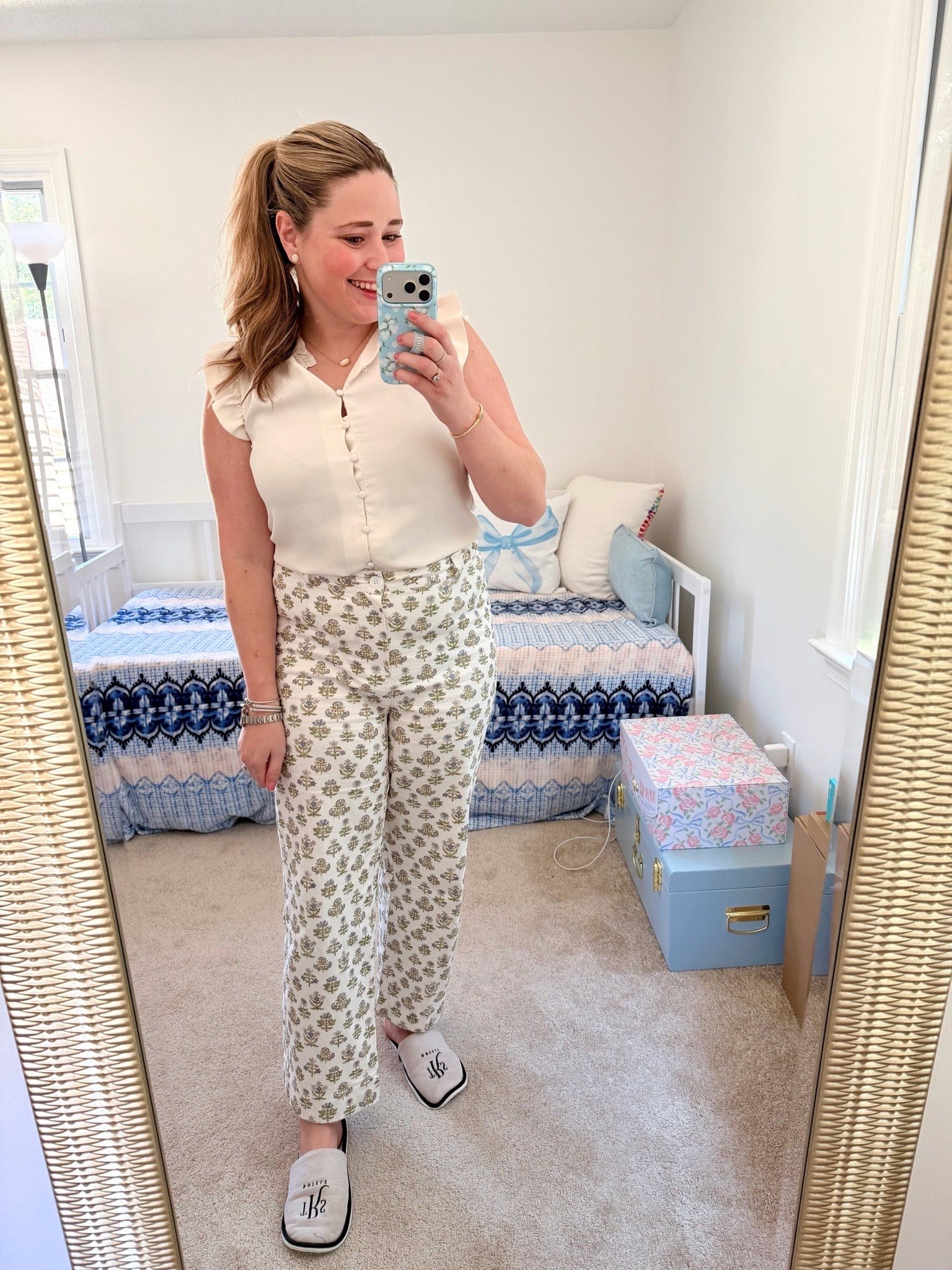 Casual WFH Outfit ft. fun pants from Renwick Sport!

#LTKootd