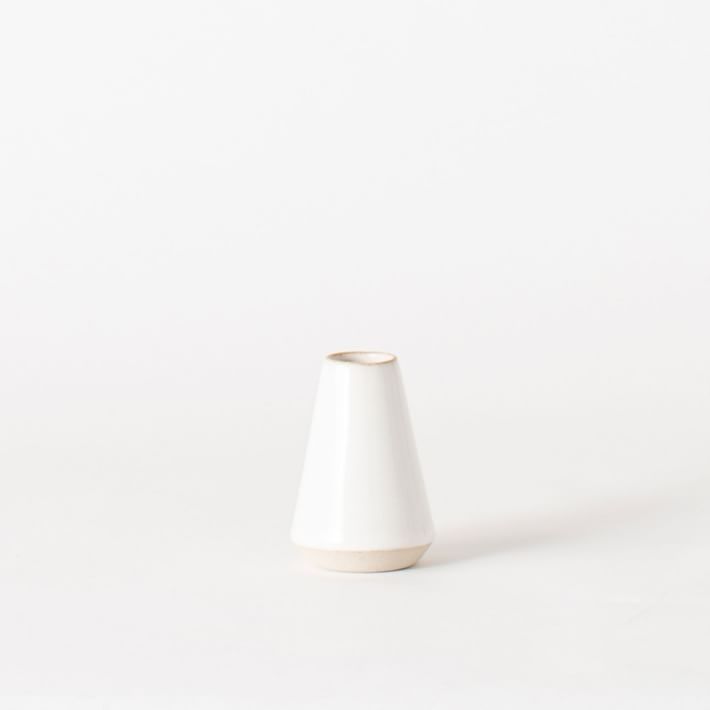 Convivial Minimal Bud Vase | West Elm (US)
