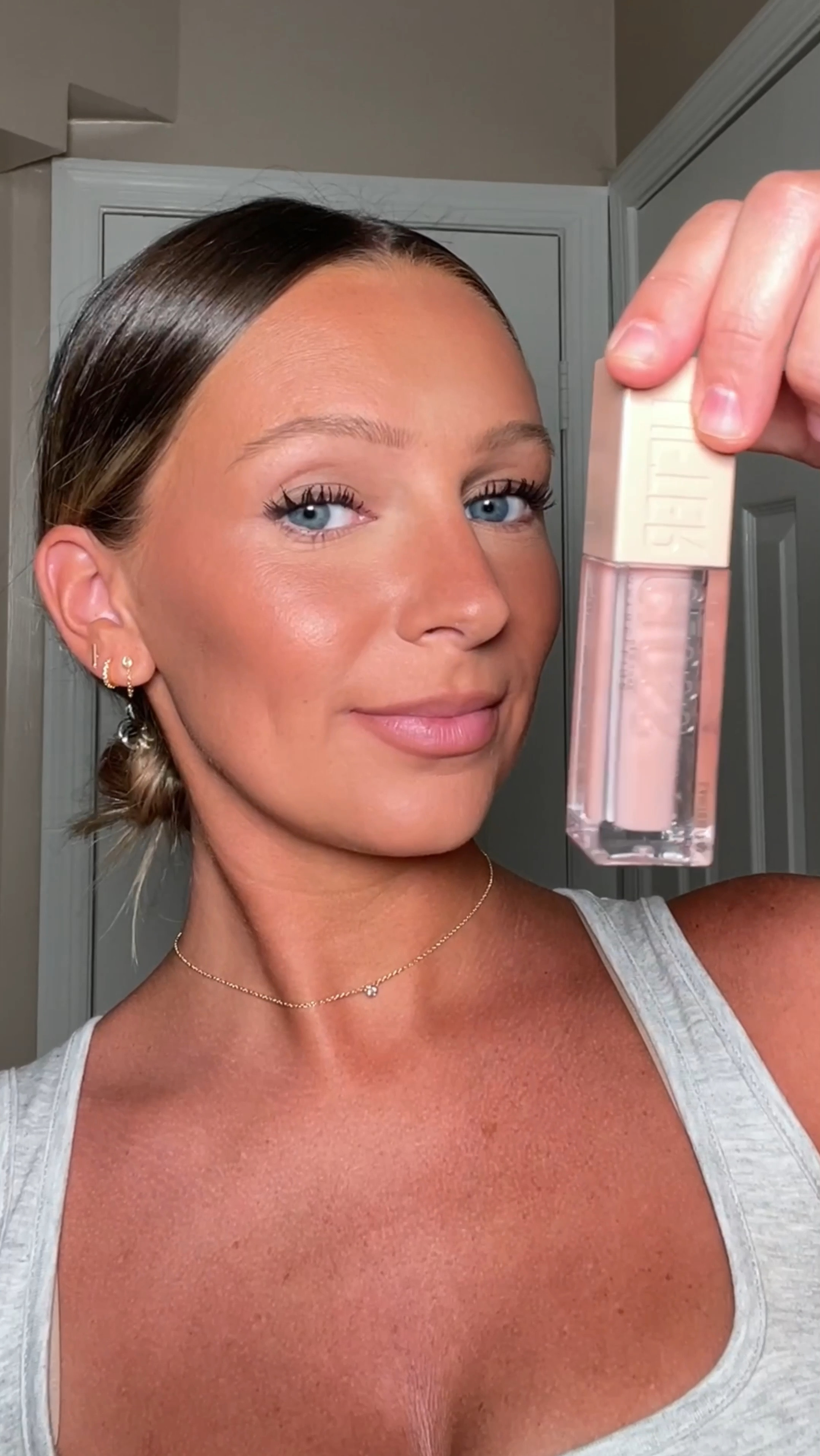 Your lips but better lip combo using Maybelline lifter liner in out of line and lifter gloss shade ice 🫶🏻 affordable and long lasting!



#LTKVideo #LTKSaleAlert #LTKBeauty