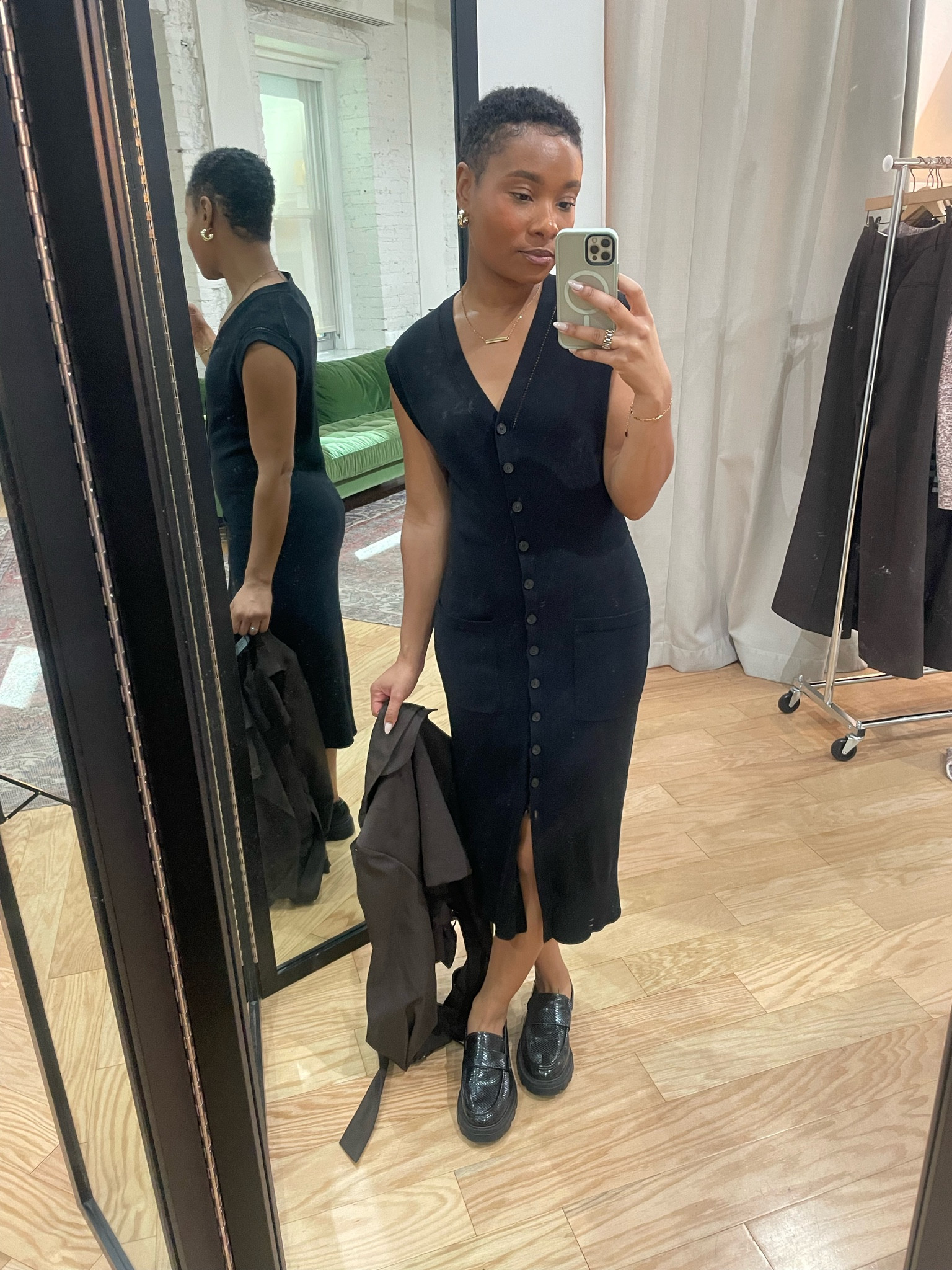 This dress fit like a glove! I need this in my closet! 

#LTKU #LTKSeasonal #LTKStyleTip