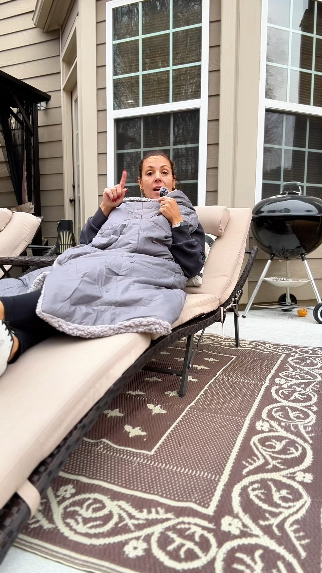 I’ve officially found the winter hack of my life.

This cordless wearable heated blanket is perfect for busy moms, sports parents, travelers, or anyone who hates freezing. It has 8 heating pads, 3 heat settings, and a rechargeable battery pack included, so you’re free to move anywhere.

The arms zip up so it can double as a heated blanket, or unzip for full mobility. The Sherpa lining is ridiculously soft, and the large pockets are perfect for phones, snacks, or hands.

Seriously, this has changed how I survive winter games, long drives, and office chills. Lightweight, portable, and functional — it’s a must-have cold weather essential for women. #heatedblanket
#winteressentials
#sportsmom
#momlife
#coldweather
#cozyseason
#winterfinds
#giftideasforwomen
#staywarm
#everydaycomfort