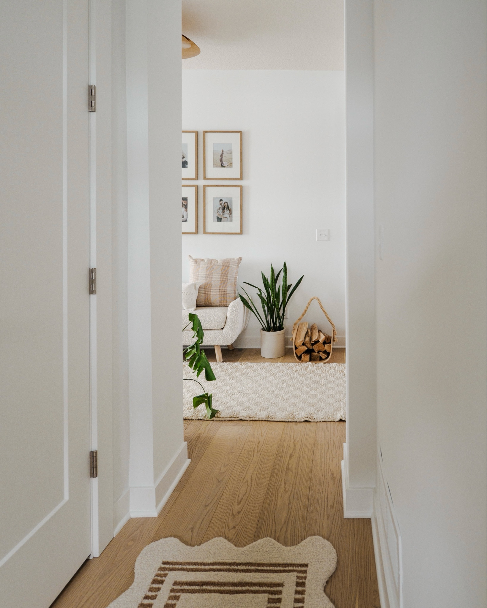 Loloi x Chris Loves Julia CLJ rug foyer living room hallway modern

#LTKHome #LTKHoliday #LTKGiftGuide