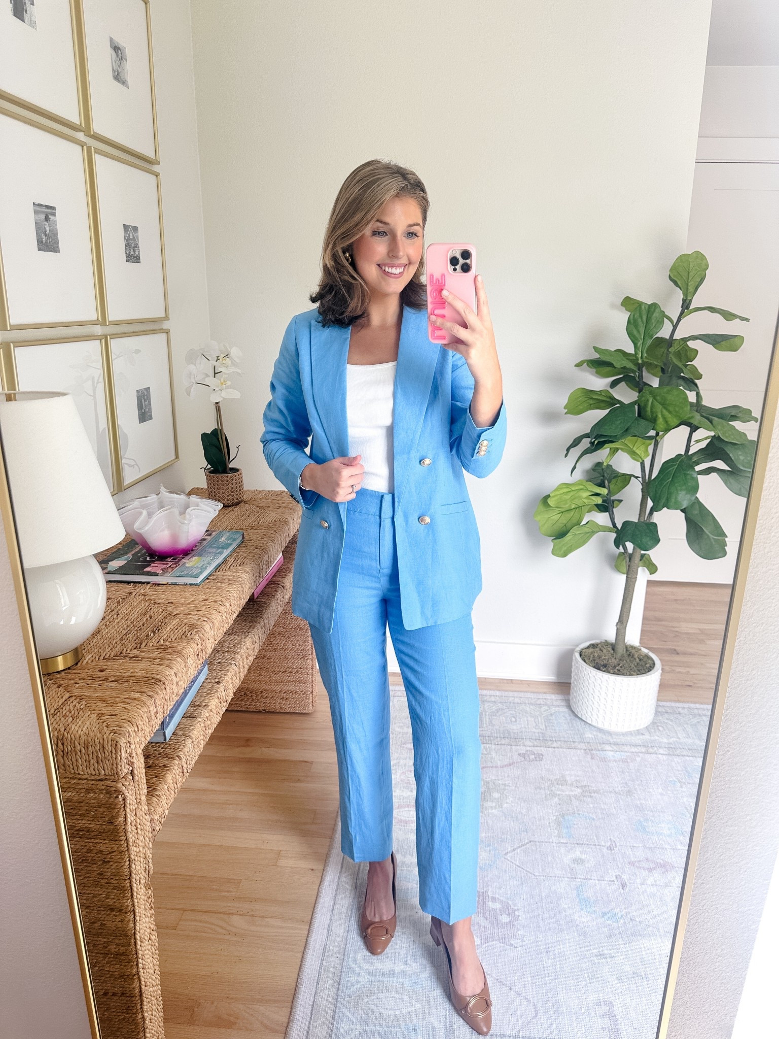 Workwear outfit idea! Wearing an XS/2 reg