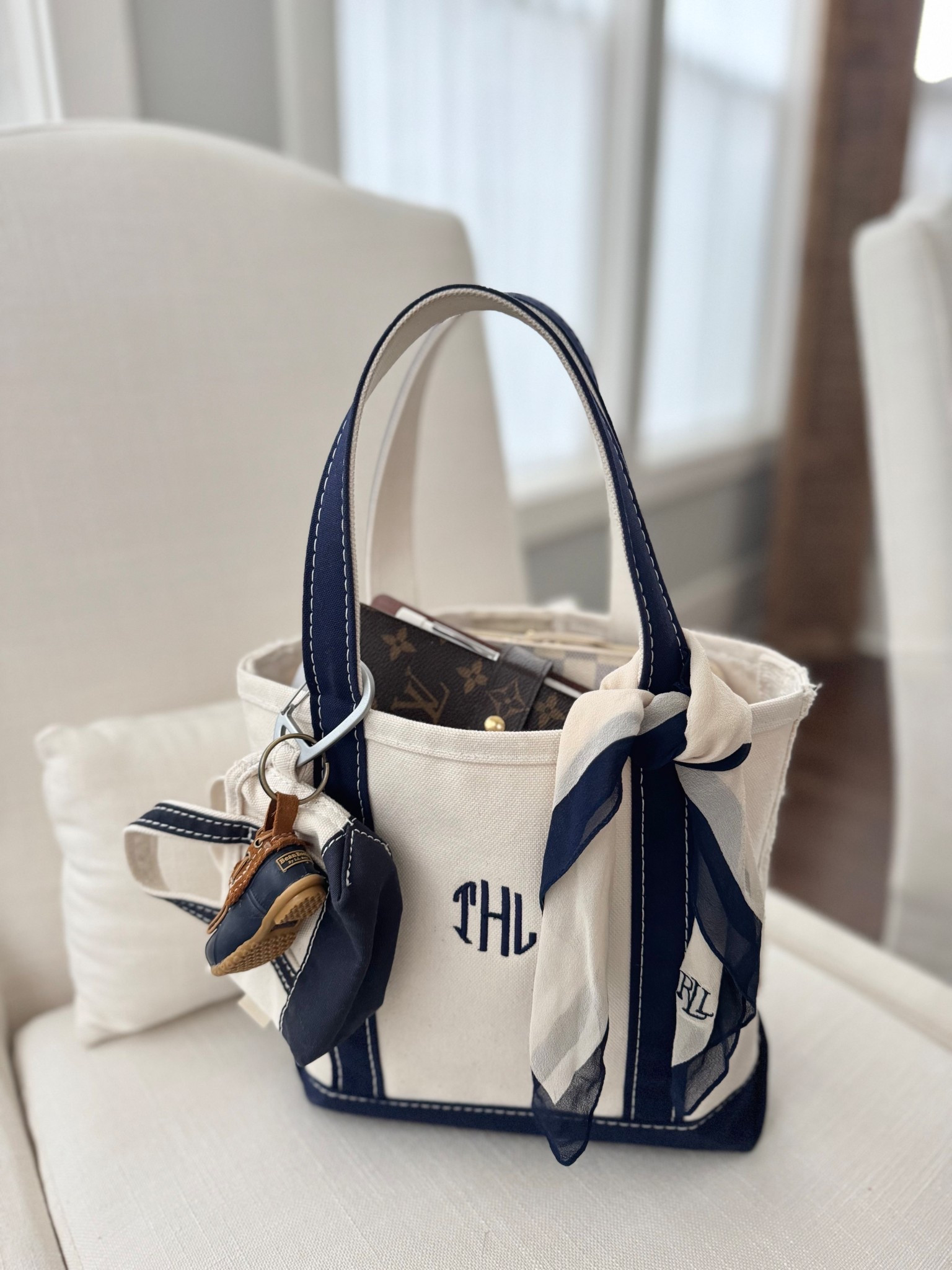 My essential Summertime Classic tote. 