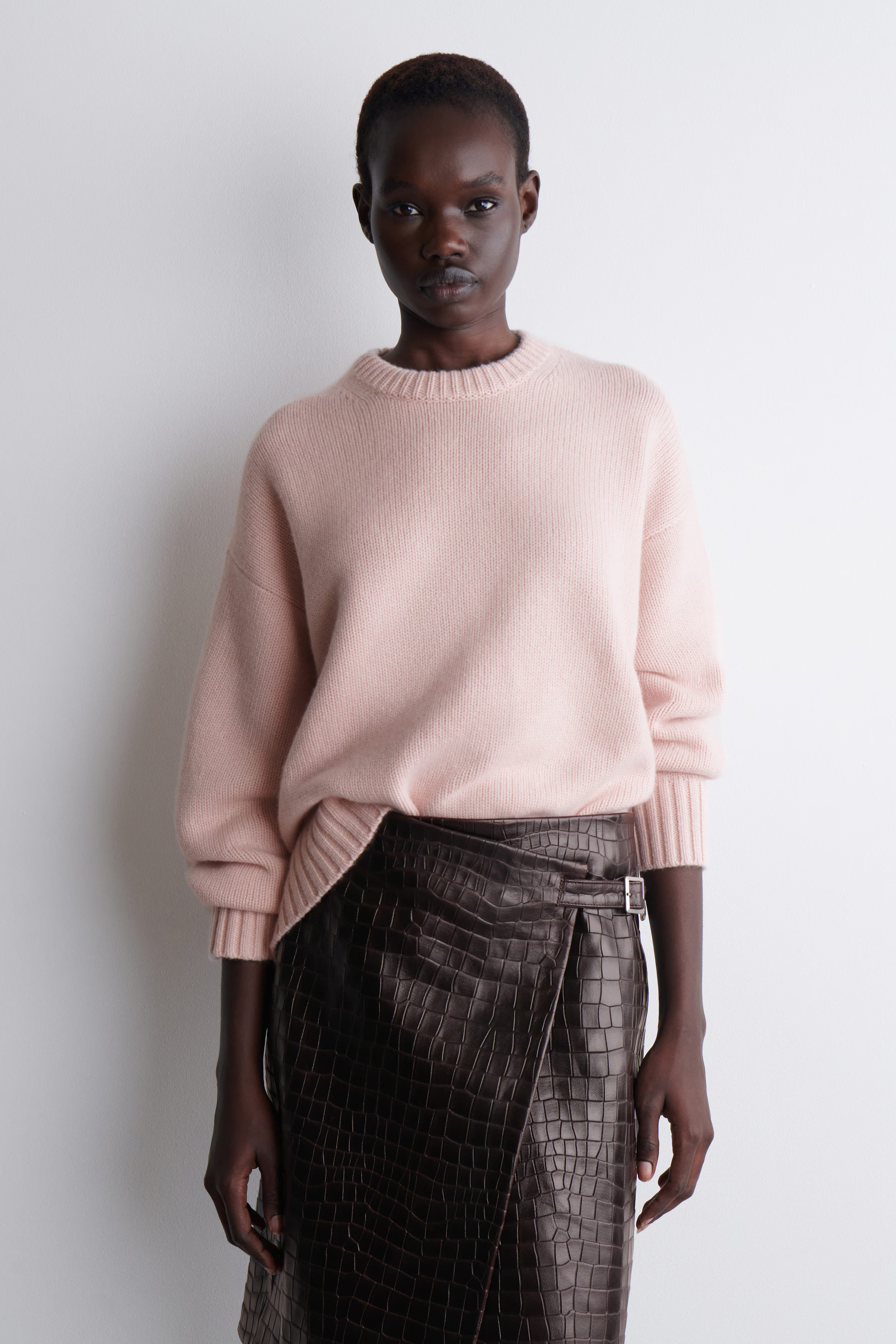 CHUNKY CASHMERE CREW-NECK JUMPER - PINK | COS | COS UK