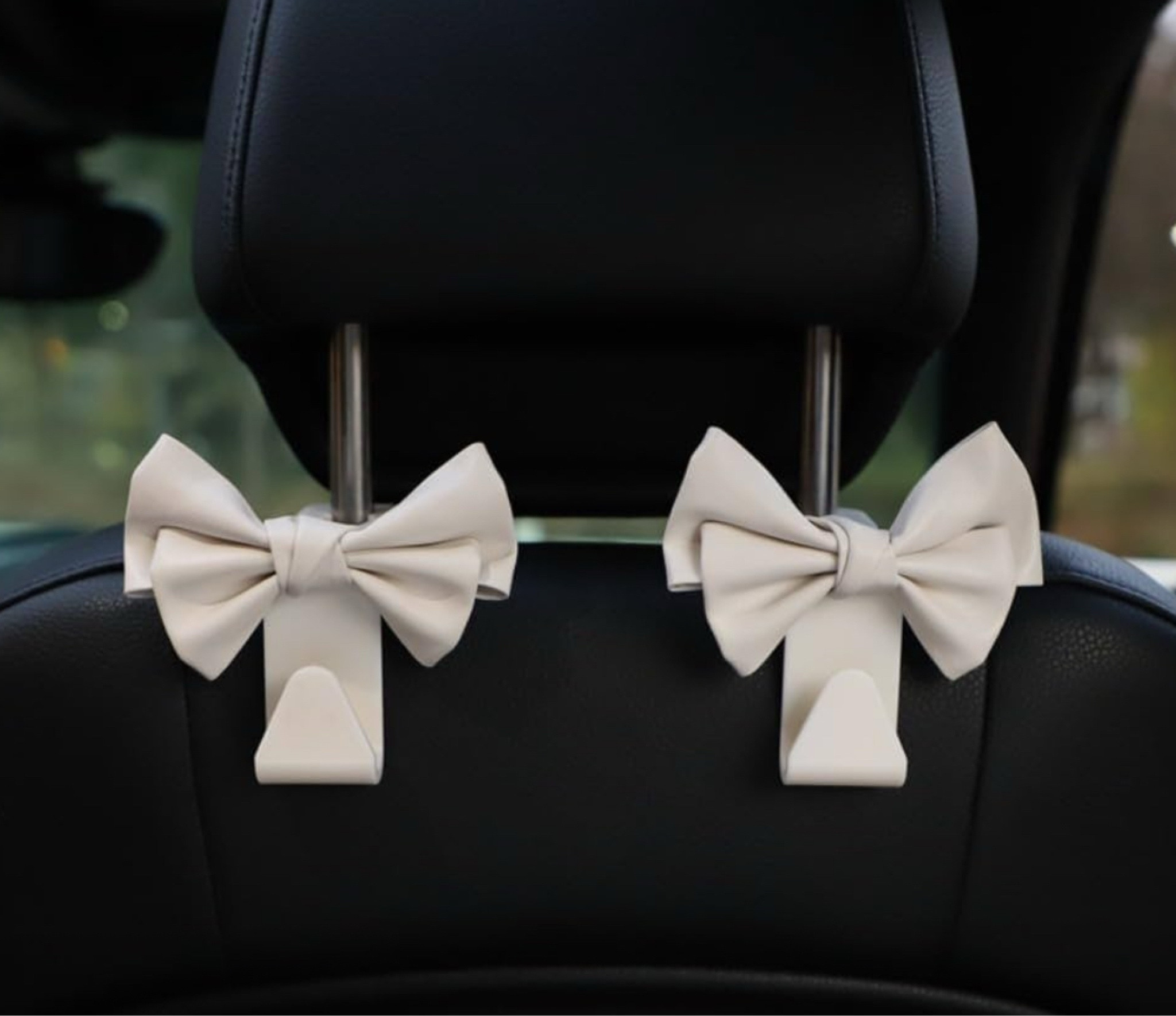 Bow purse hooks for your car! Adorable!!! 
#cargadget #pursehook #car #sale

#LTKKids #LTKItBag #LTKSaleAlert
