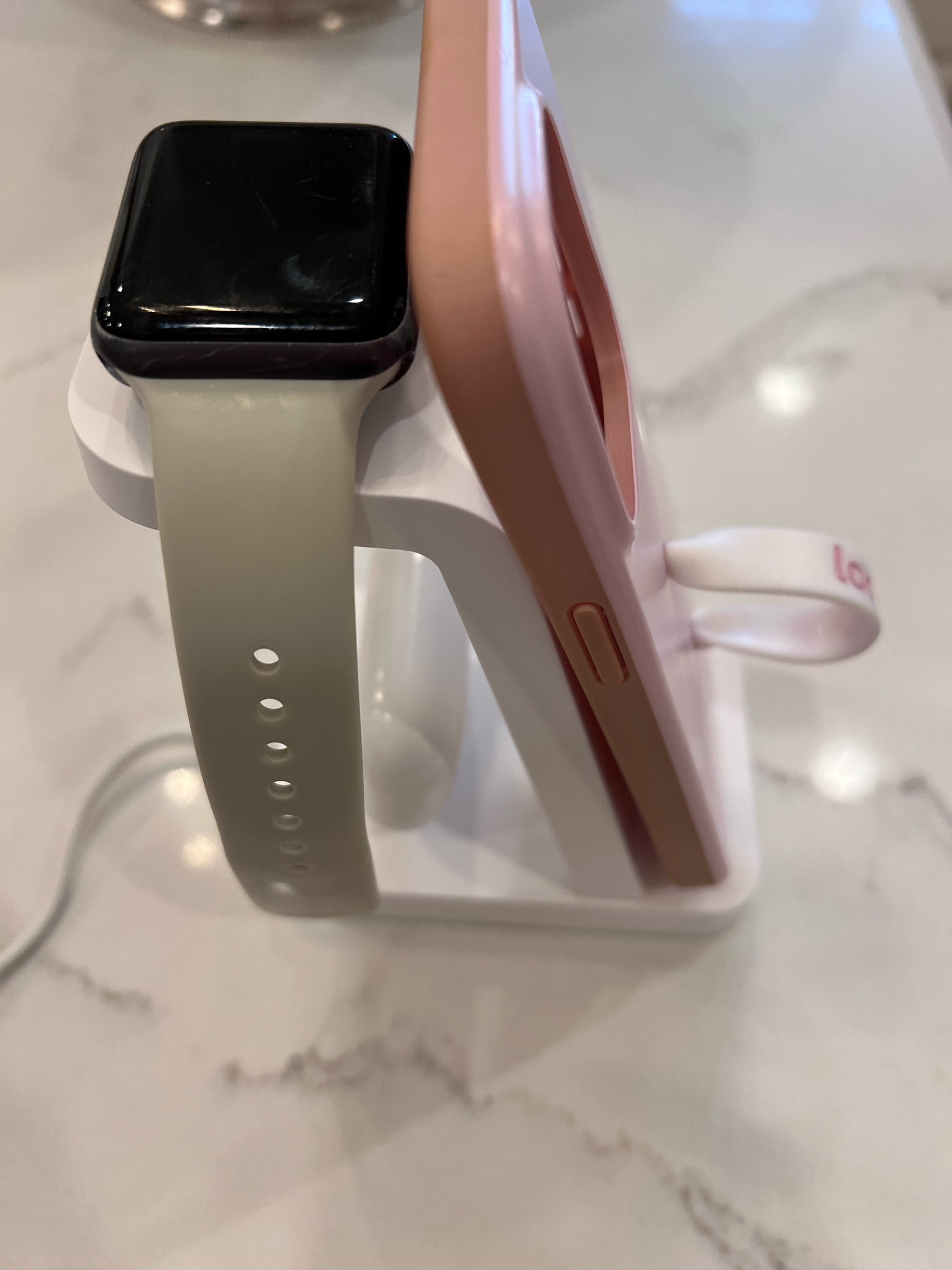 Amazon docking station $39.99 Phone, air pods & watch 

#LTKworkwear #LTKHoliday #LTKhome