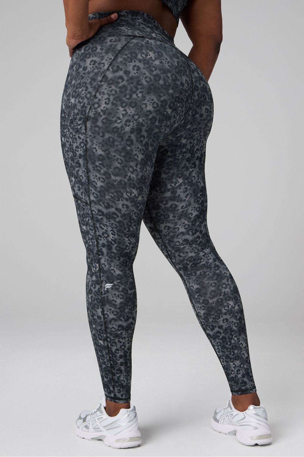 On-The-Go PowerHold® High-Waisted Legging | Fabletics