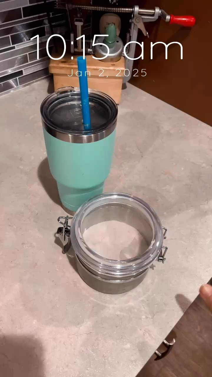 No jitters pre workout & water cup 