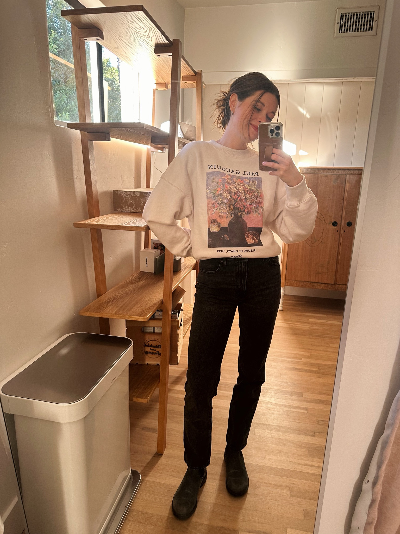 floral art/cat sweatshirt & high rise jeans 😻