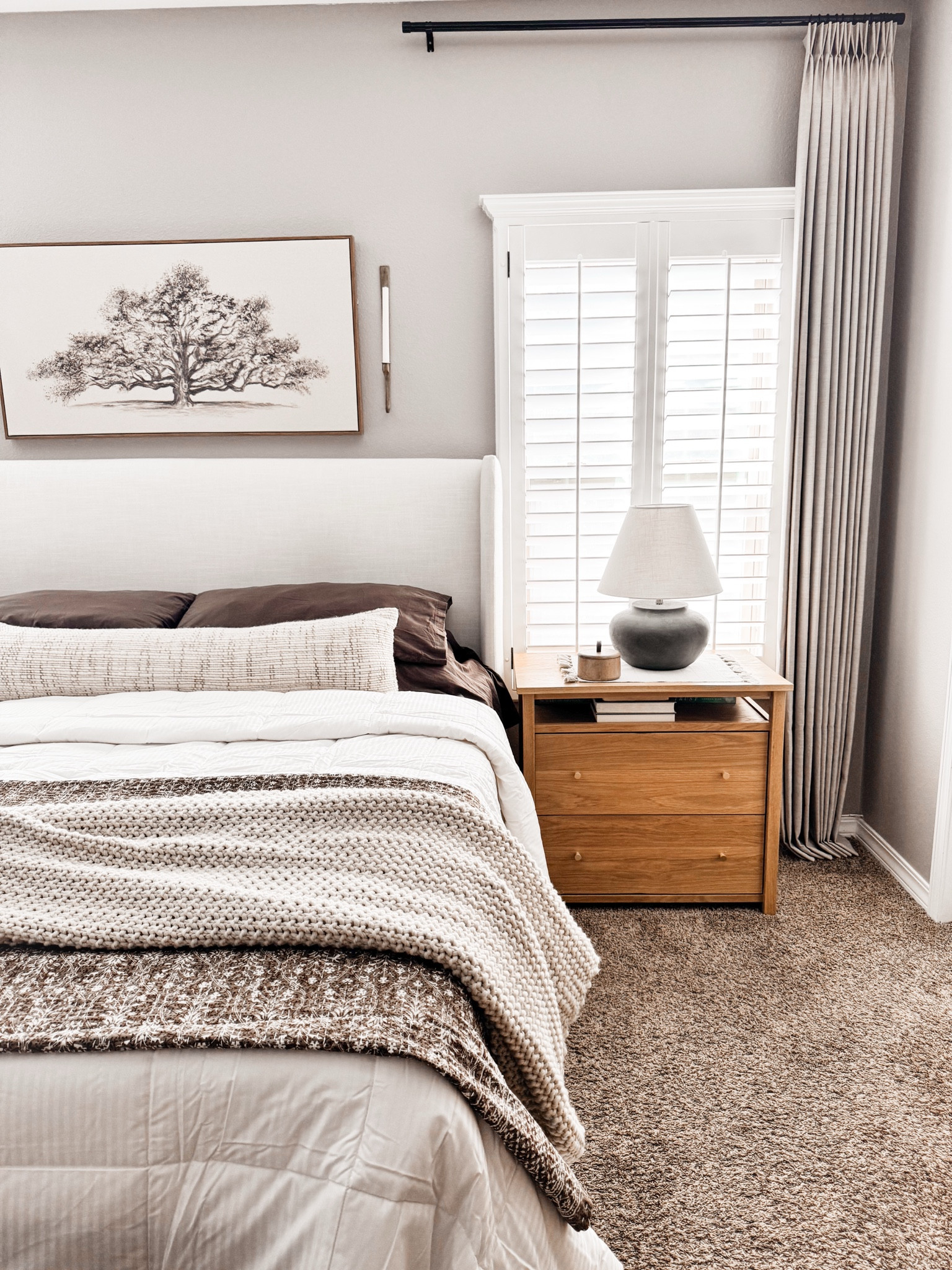 Clean and cozy room

#LTKMostLoved #LTKSeasonal #LTKHome