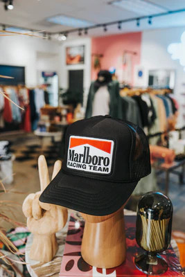 MARLBORO RACE TEAM TRUCKER | Ascot + Hart