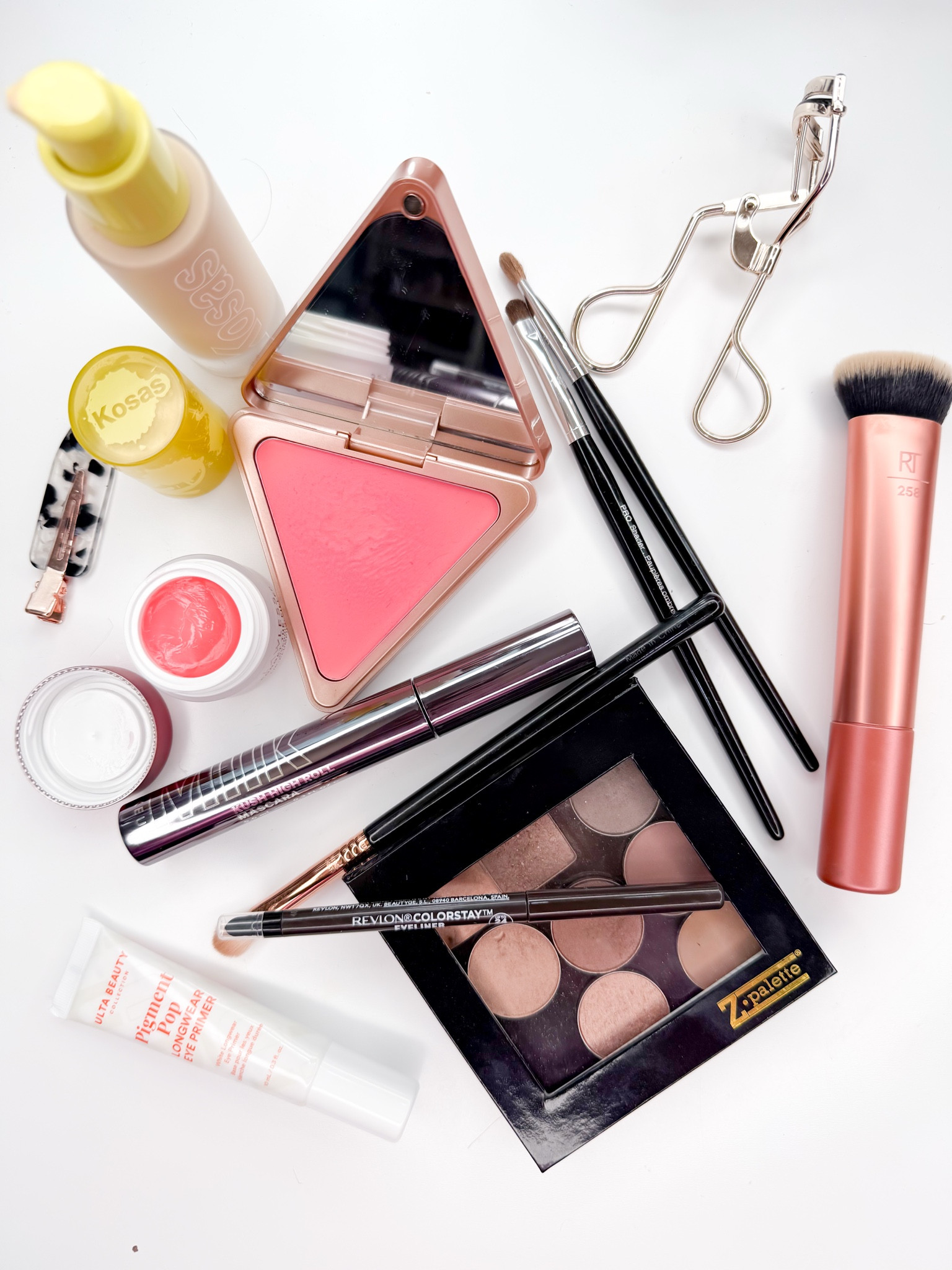 Makeup of the day. 




Simple makeup, makeup of the day, easy makeup for moms, simple makeup, 
5 minute makeup for moms, 5 minute makuep ideas, easy makeup ideas, favorite makeup from Sephora, favorite makeup from Ulta, Ulta favorites, 