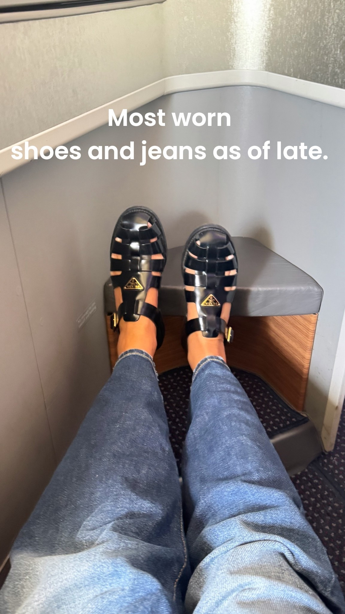 Jeans: 26
Shoes: TTS
Both are timeless classics that are comfortable. 💎💎

#LTKShoeCrush #LTKTravel #LTKStyleTip