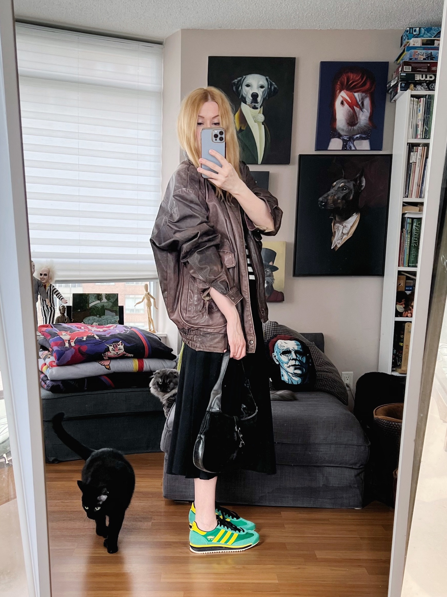 I’m really into skirts this season which very unusual for me. 
Jacket and handbag are vintage.
•
#springlook  #torontostylist #StyleOver40  #secondhandFind #fashionstylist #slowfashion #skirtseason #FashionOver40  #MumStyle #genX #genXStyle #shopSecondhand #genXInfluencer #genXblogger #secondhandDesigner #Over40Style #40PlusStyle #Stylish40





#LTKstyletip #LTKshoecrush #LTKover40