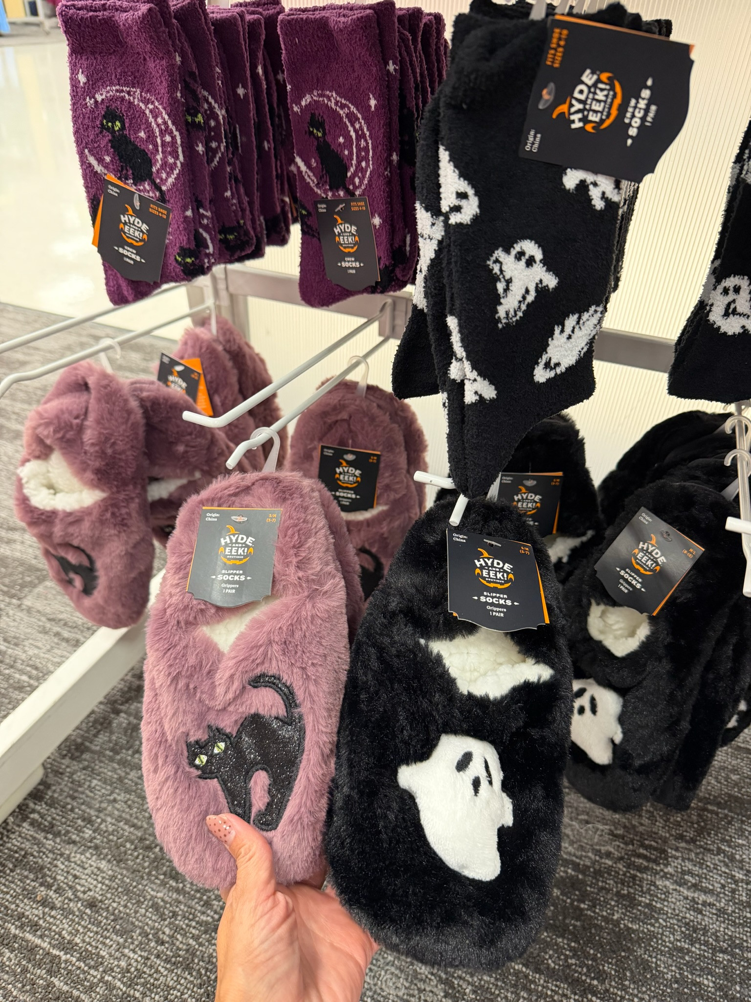 Okay these are TOO cute!! 





Target finds, Halloween slippers, cozy socks, ghost slippers, black cat slippers, spooky season, Halloween accessories, fall finds, carla.bushey 

 #LTKSeasonal