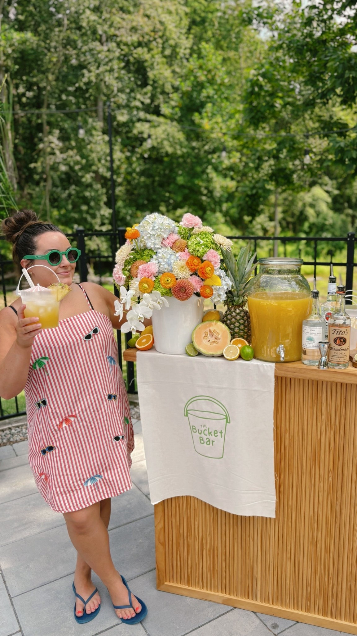 Make your own bucket bar 🍍🥥🍋‍🟩

#LTKSeasonal #LTKFindsUnder100 #LTKHome