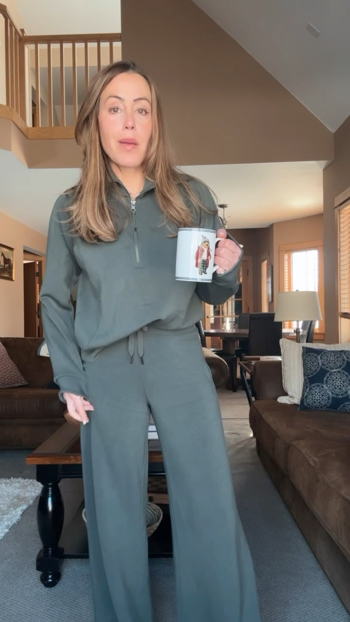 Today’s comfy OOTD - heading back home in a bit! 

#LTKActive #LTKStyleTip #LTKTravel