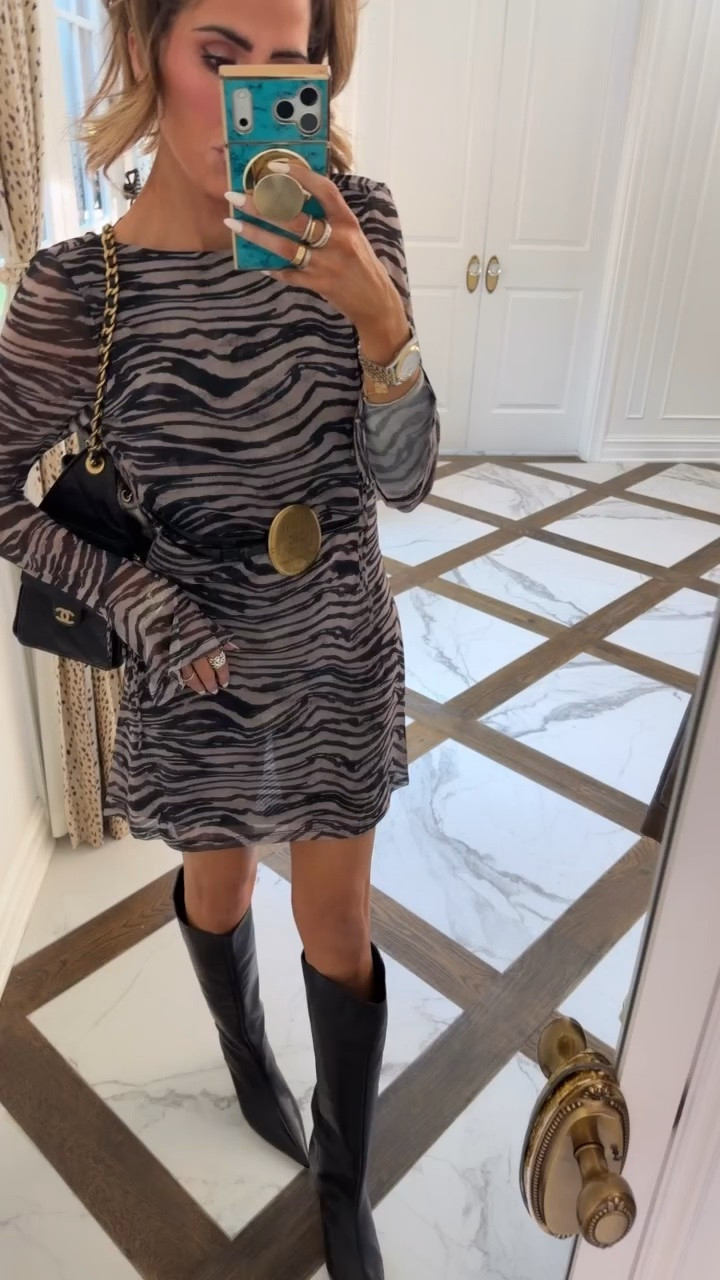 Wearing a small in the dress!!

Zara fashion, Zara finds, Fall dresses, Fall outfits women, Autumn outfits, Date night outfits, Fall boots, Gemme Beauty, Emily Gemma

#LTKSeasonal #LTKgrwm #LTKdayinmylife