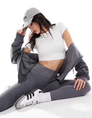 Cotton On Micro Crop T-shirt in white | ASOS (Global)