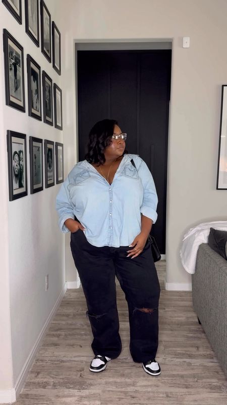 I styled some casual looks for you guys! What do y’all think? All of these bottoms are sizes 36 (which is a size 22 at @abercrombie) they go up to a size 37 (24) online!

Abercrombie curve. Plus size jeans. Relaxed jeans. Plus size outfits. Plus size fashion. What to wear. Chambray top. Spring fashion. Spring style. Style videos. Casual outfits

#LTKplussize #LTKfamily #LTKVideo