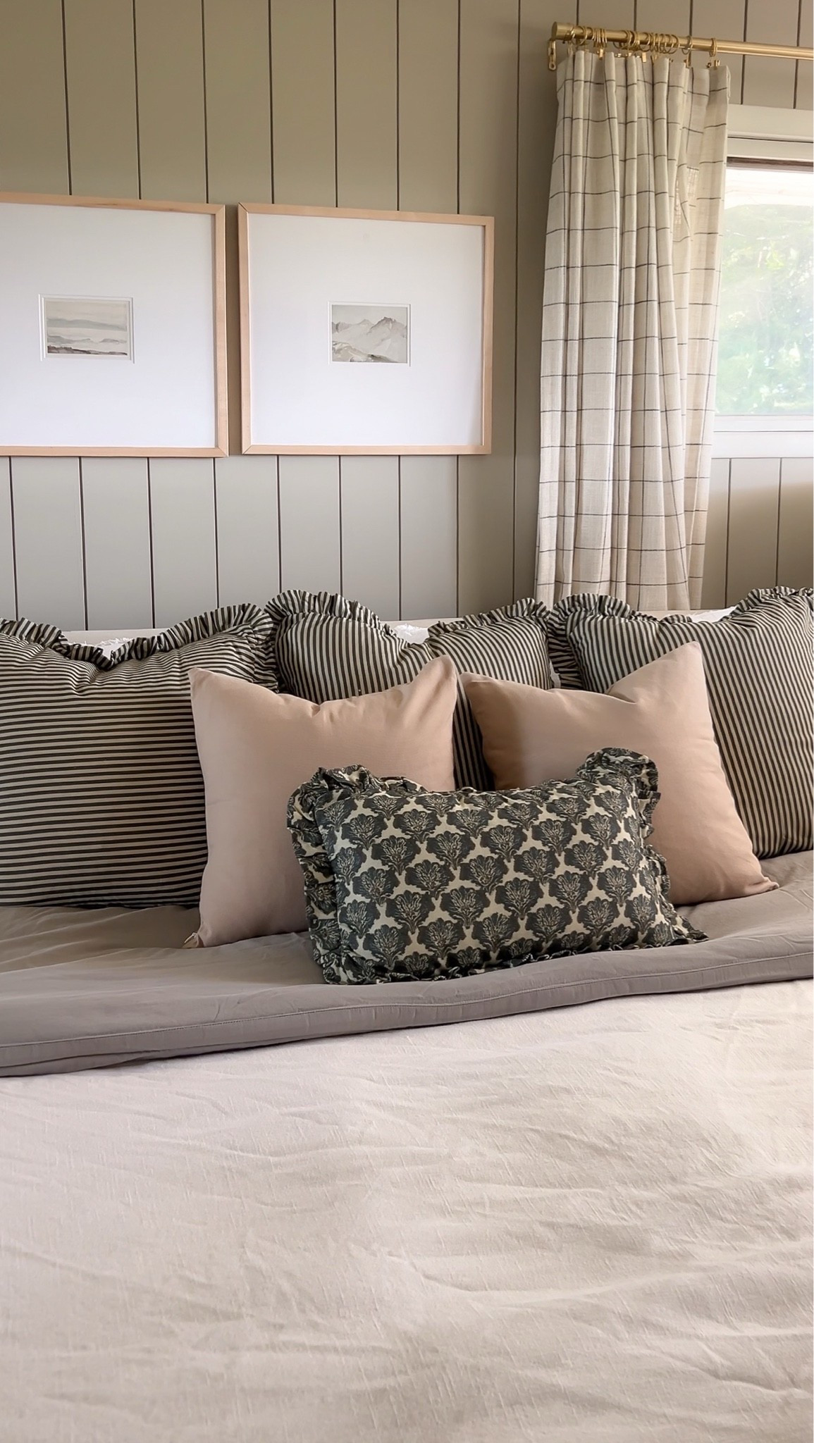 Fall pillow Combo I’m loving

#LTKSeasonal #LTKHome