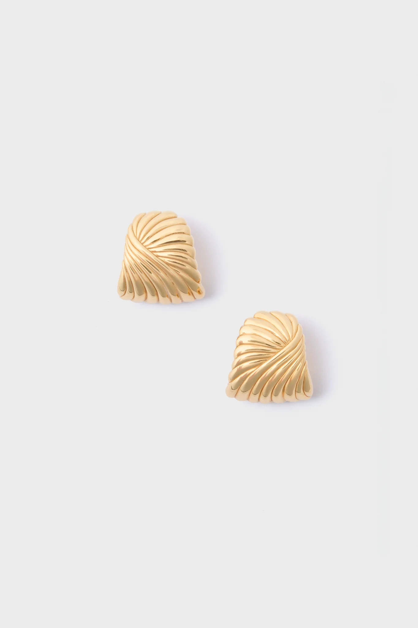 Gold Wavy Ridge Ripple Oversized Stud Earrings | Tuckernuck (US)