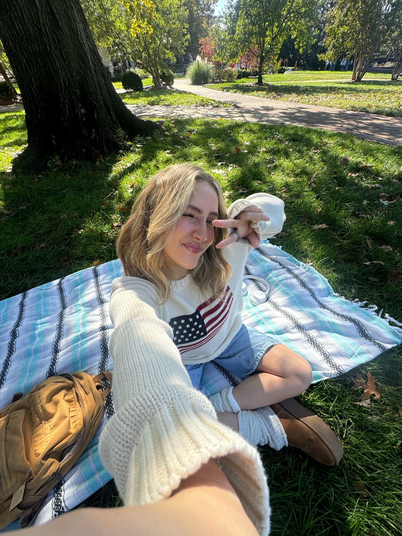 picnic fit 🧺🍓

#LTKfindsunder100 #LTKSeasonal