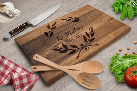 Personalized Engraved Cutting Board With Wreath Design for - Etsy | Etsy (US)