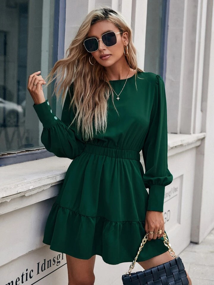 £8.63              SHEIN LUNE Solid Keyhole Back Ruffle Hem Button Detail DressColor: Dark Green | SHEIN