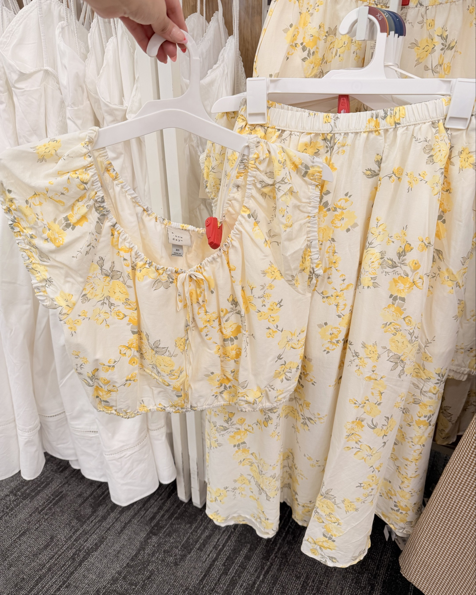 Yellow florals and Spring Feels 🌼

#LTKootd