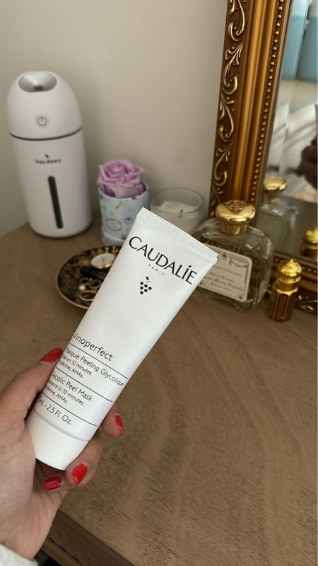 Sharing some skincare and body care products I’ve been loving from Caudalie. I have dry skin in the winter months and these products have been my savior to exfoliate dry flakes leaving my skin smooth, soft, hydrated, and glowing. 

What are your favorite winter skincare products? ❄️

#LTKbeauty #LTKSeasonal #LTKGiftGuide