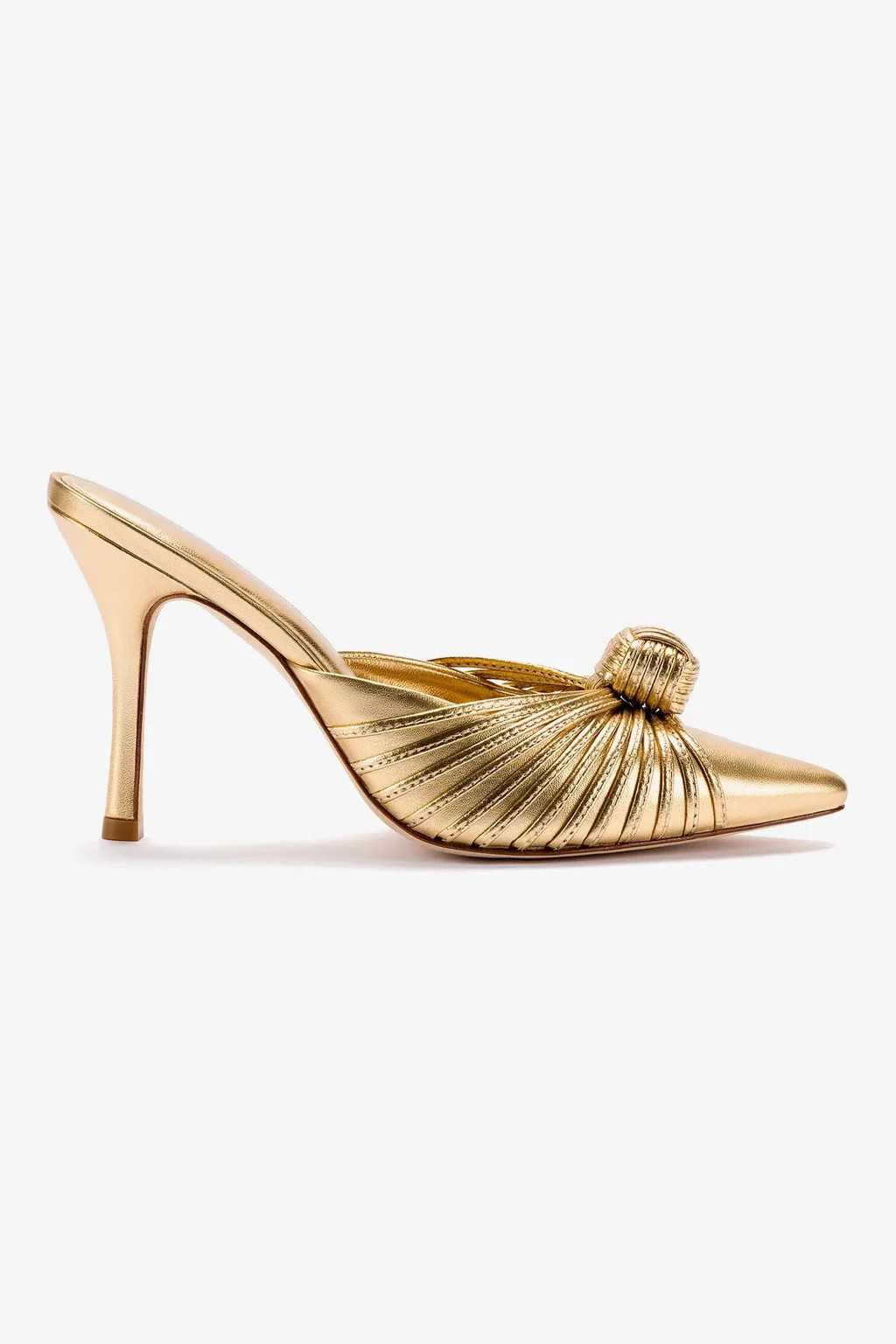 Valerie Pump In Gold Metallic Leather | Larroude