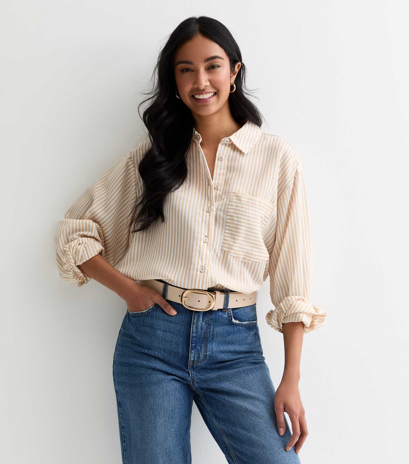 Off White Oval Buckle Belt | New Look | New Look (UK)