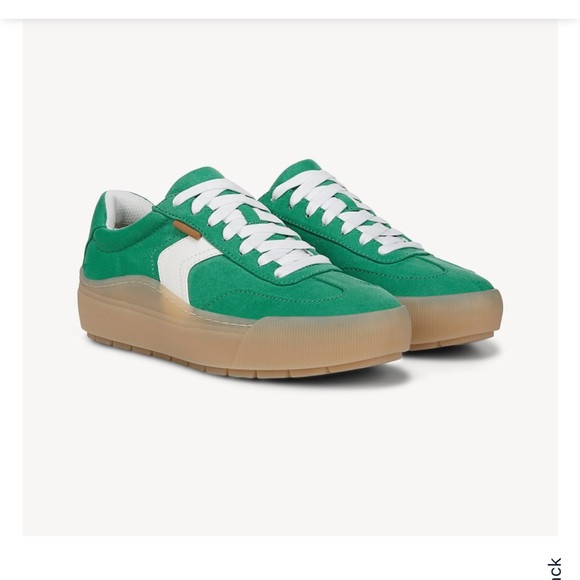 NWT Women's Time Off Win Lace Sneaker size 8 Green and White Sneakers Gum Sole | Poshmark