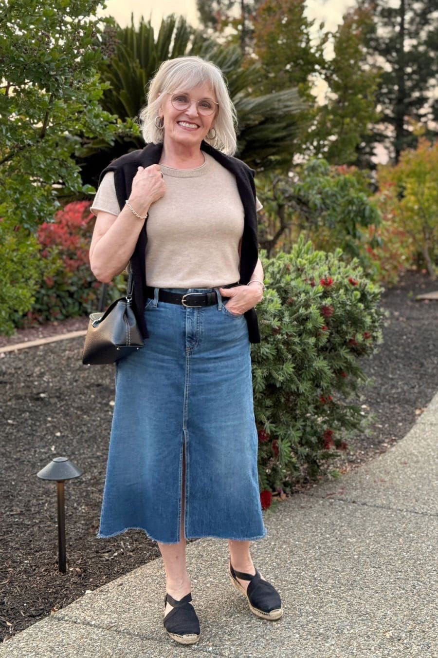 Casual with a touch of polish ✨
This J.Crew cashmere tee is a forever favorite—lightweight but luxe. I paired it with my Frank & Eileen denim skirt (the front slit is so flattering!) and comfy espadrilles for an easy daytime look. The Toteme bag and a tied sweater over the shoulders keep things classic and effortless.


#Fashionover50 #LTKOver50Style #fashion #outfitinspiration #outfit #springoutfit #springfashion #springstyle #LTKSpringStyle #EffortlessChic #ClassicCasual #ClassicStyle #LTKfashion #EverydayOutfits #AgelessStyle #OOTD #LTKsummer #linenlove #easyoutfits #LinenSet

#LTKOver40 #LTKStyleTip #LTKSeasonal
