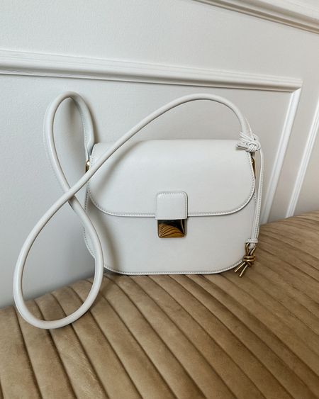 Bottega white handbag 

#LTKitbag #LTKstyletip