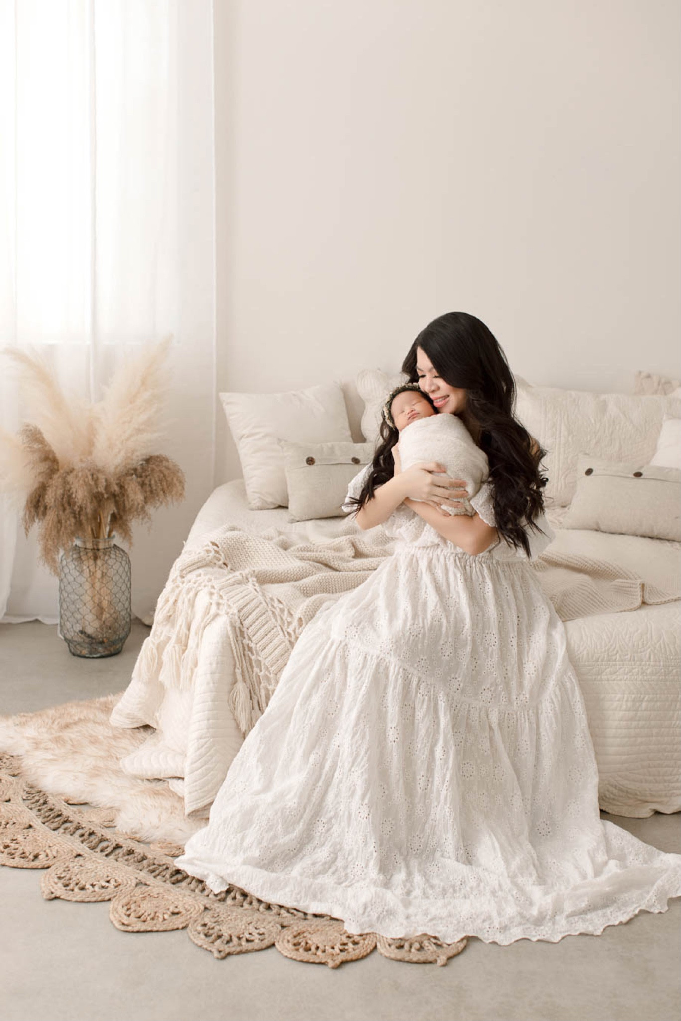 Newborn Studio Photo Shoot, Newborn Photos, Newborn Family Photo Session, Mommy and Me Photos


#LTKkids #LTKbaby #LTKbump